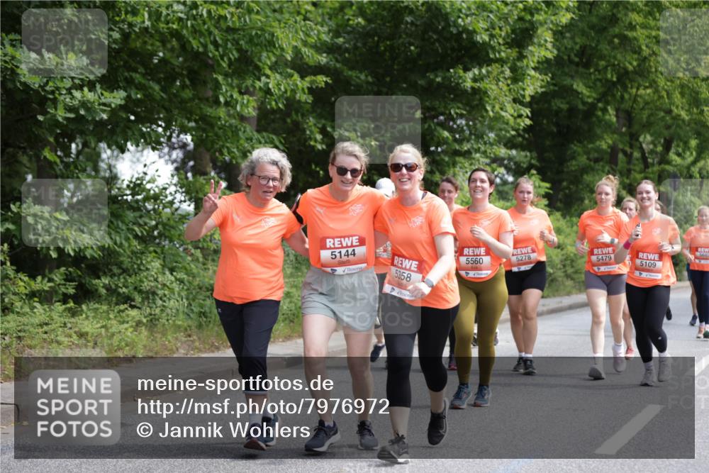 15.06.2025 - REWE Women's Run Jannik Wohlers http://msf.ph/oto/7976972 15.06.2025 10:11:50 Laufen 5144, 5358, 5560, 5278, 5479, 5109 meine-sportfotos.de