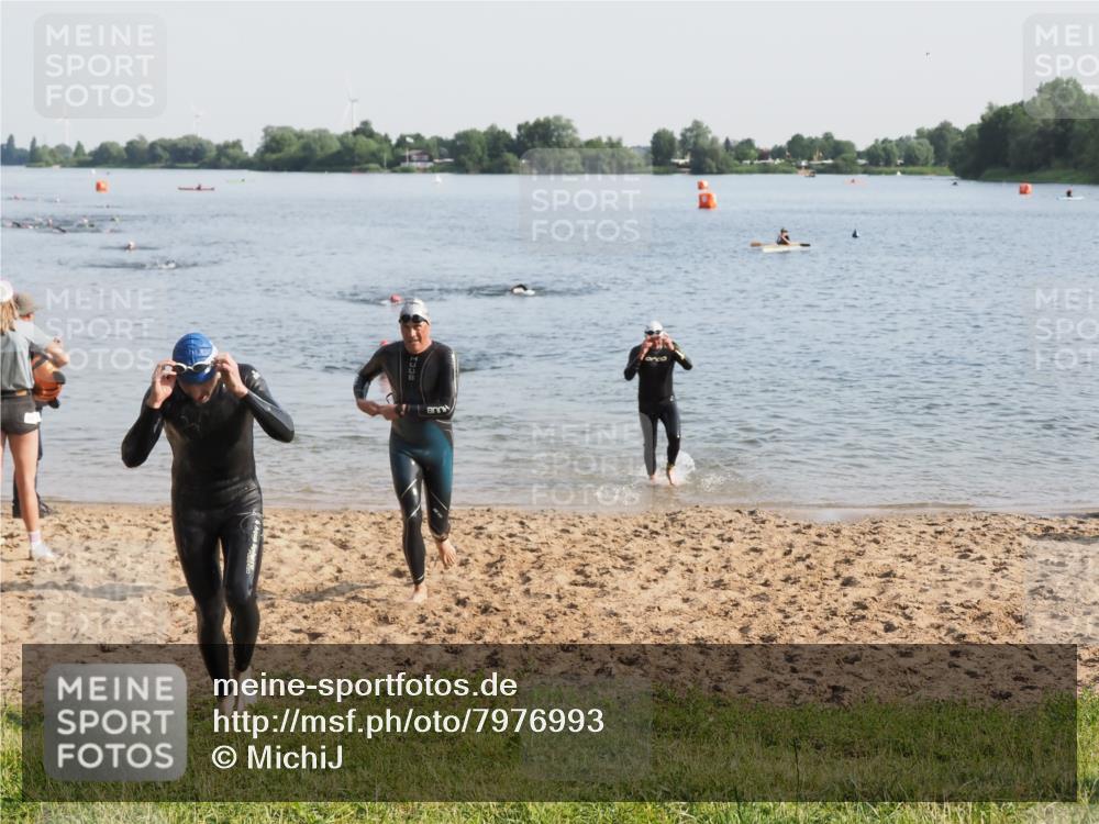 21.06.2025 - 27. Vierlanden-Triathlon MichiJ http://msf.ph/oto/7976993 15.06.2026 08:44:05 Schwimmen 23, 97, 153, 174, 183 meine-sportfotos.de