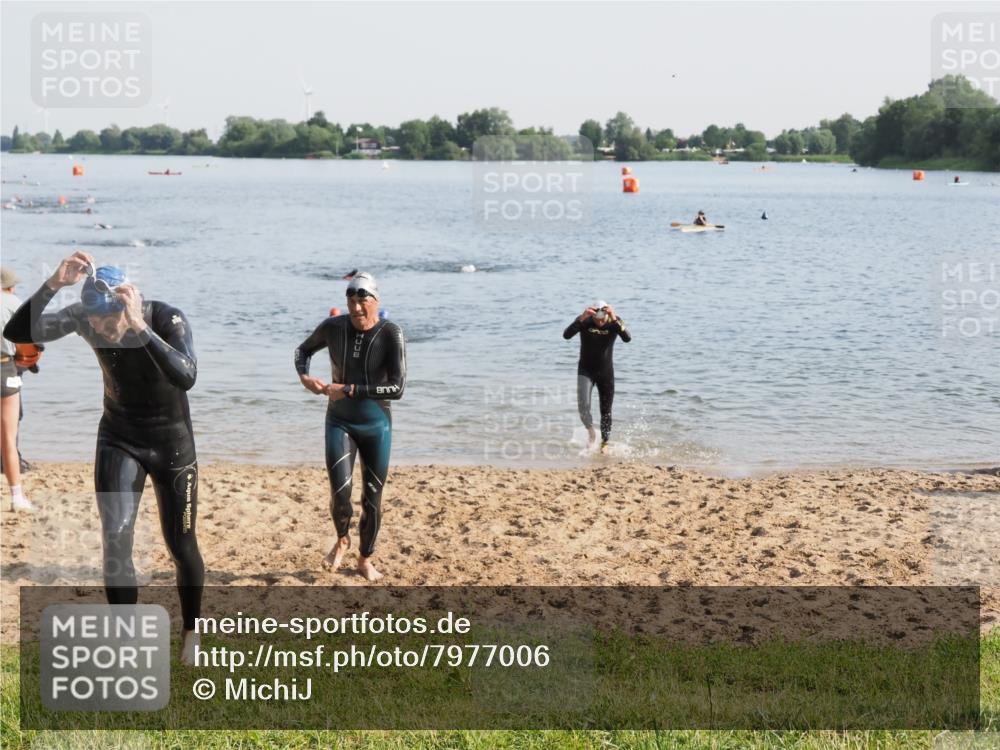 21.06.2025 - 27. Vierlanden-Triathlon MichiJ http://msf.ph/oto/7977006 15.06.2026 08:44:05 Schwimmen 23, 97, 153, 174, 183 meine-sportfotos.de