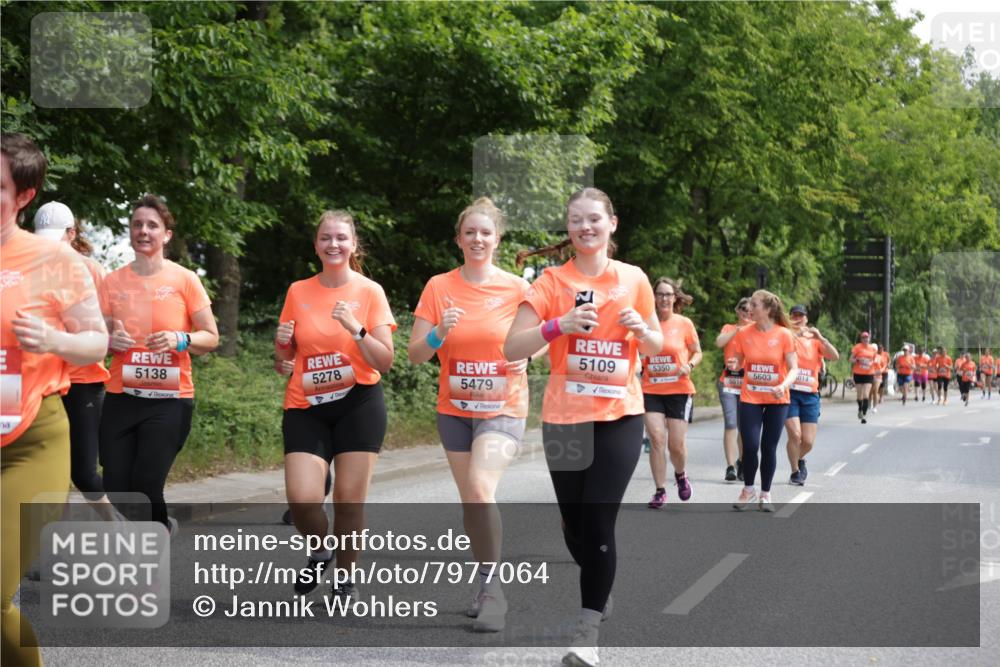15.06.2025 - REWE Women's Run Jannik Wohlers http://msf.ph/oto/7977064 15.06.2025 10:11:53 Laufen 5138, 5278, 5479, 5109, 5350, 5603, 014, 5016 meine-sportfotos.de