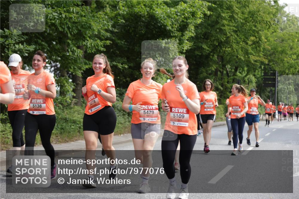 15.06.2025 - REWE Women's Run Jannik Wohlers http://msf.ph/oto/7977076 15.06.2025 10:11:53 Laufen 135, 5138, 5278, 5350, 5603, 5014, 5109, 5479 meine-sportfotos.de