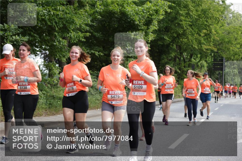 15.06.2025 - REWE Women's Run Jannik Wohlers http://msf.ph/oto/7977084 15.06.2025 10:11:53 Laufen 35, 5109, 5350, 5014, 5603, 5138, 5278, 5479 meine-sportfotos.de