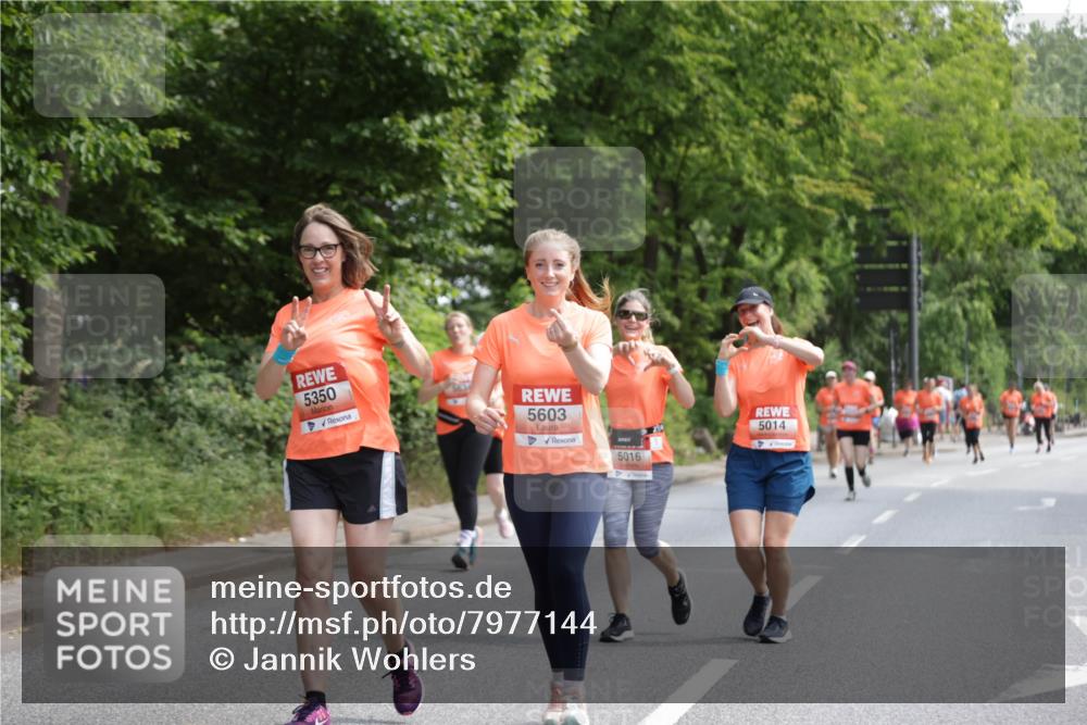 15.06.2025 - REWE Women's Run Jannik Wohlers http://msf.ph/oto/7977144 15.06.2025 10:11:55 Laufen 5350, 5603, 3723, 5016, 5014 meine-sportfotos.de