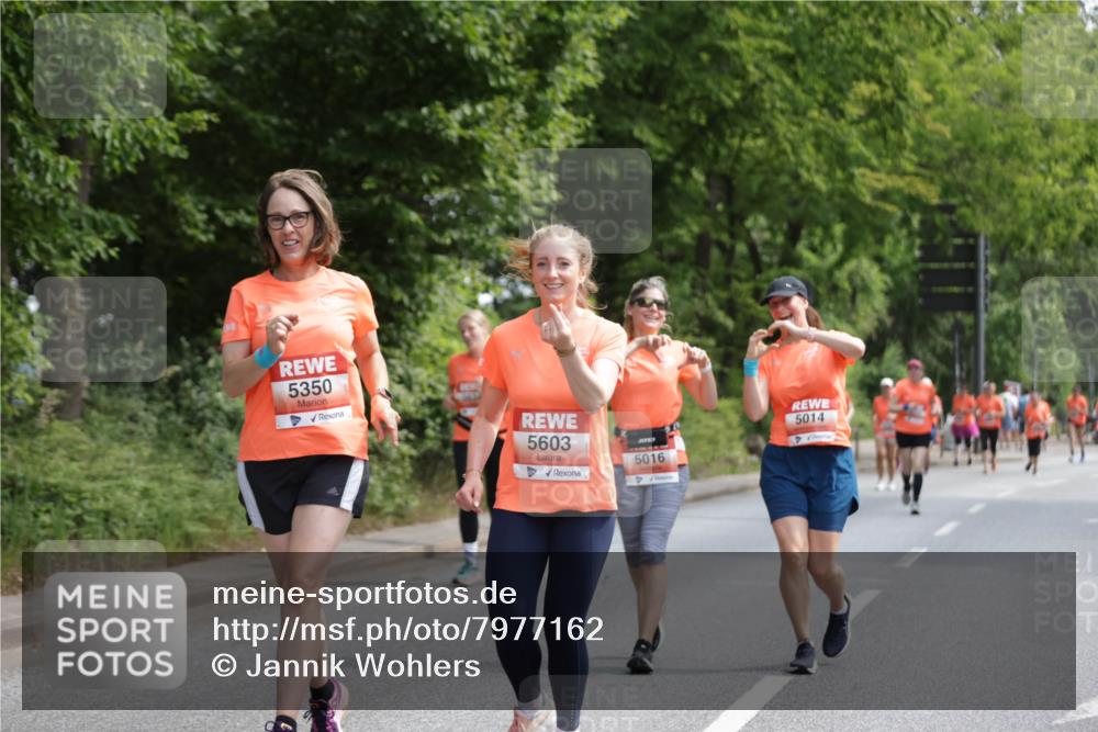 15.06.2025 - REWE Women's Run Jannik Wohlers http://msf.ph/oto/7977162 15.06.2025 10:11:56 Laufen 5350, 5603, 5016, 5014 meine-sportfotos.de