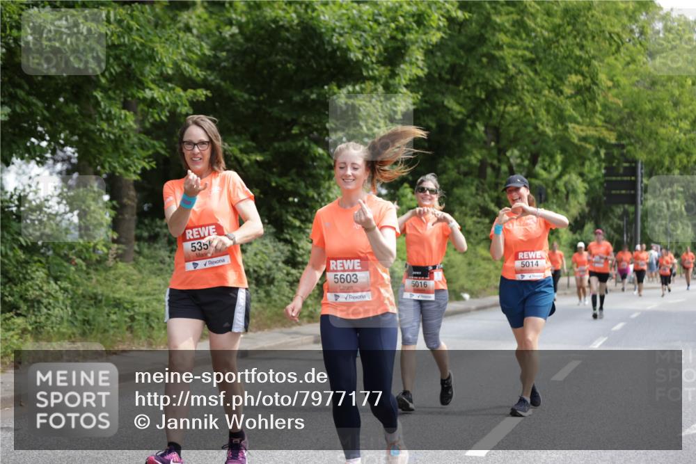 15.06.2025 - REWE Women's Run Jannik Wohlers http://msf.ph/oto/7977177 15.06.2025 10:11:56 Laufen 535, 5603, 5016, 5014 meine-sportfotos.de