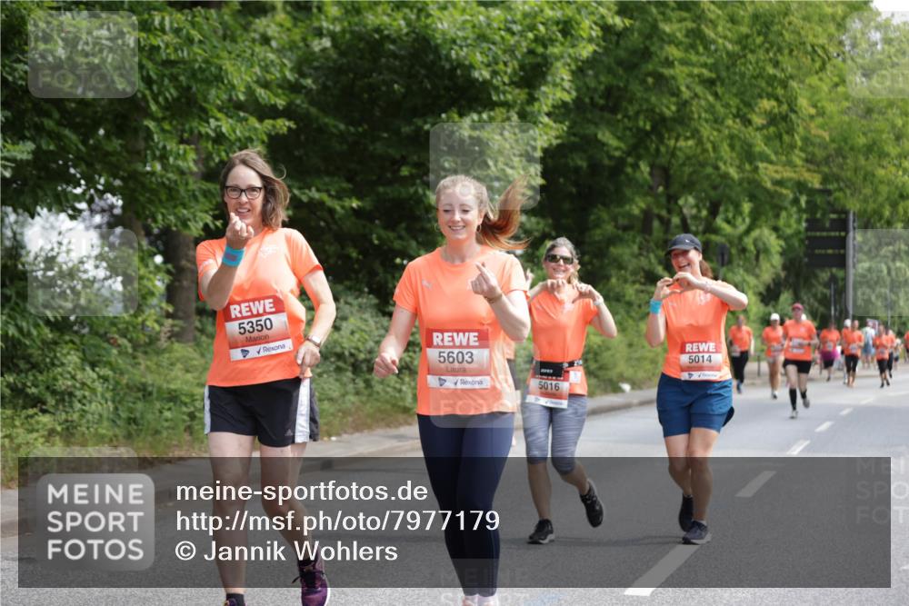 15.06.2025 - REWE Women's Run Jannik Wohlers http://msf.ph/oto/7977179 15.06.2025 10:11:56 Laufen 5350, 5603, 5016, 5014 meine-sportfotos.de