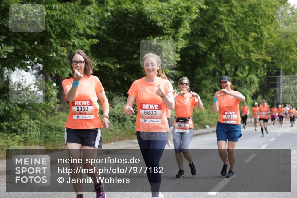 15.06.2025 - REWE Women's Run Jannik Wohlers http://msf.ph/oto/7977182 15.06.2025 10:11:56 Laufen 5350, 5603, 5016, 5014 meine-sportfotos.de
