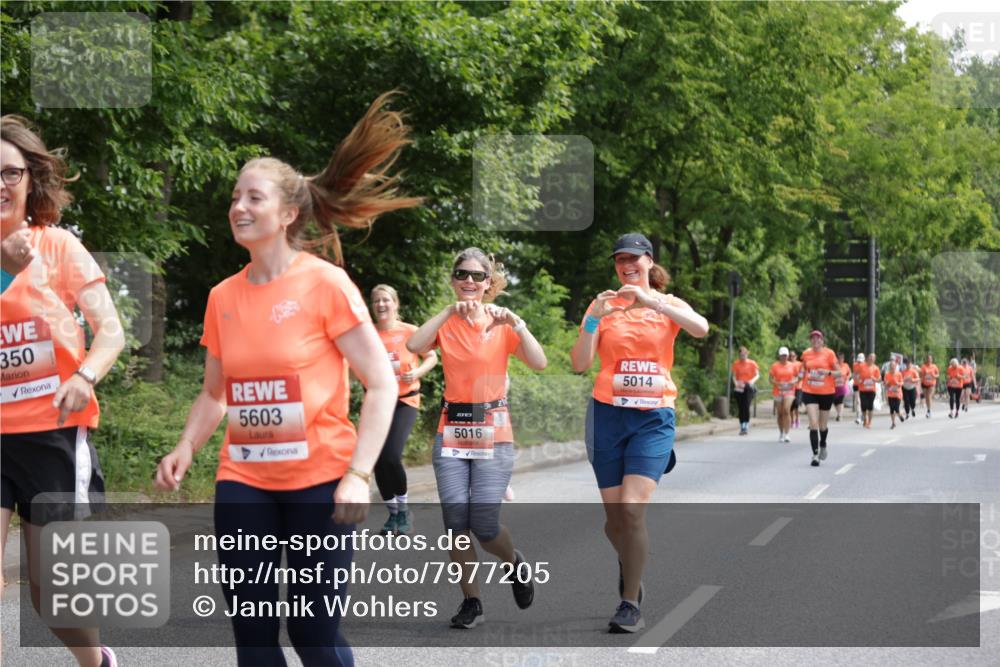 15.06.2025 - REWE Women's Run Jannik Wohlers http://msf.ph/oto/7977205 15.06.2025 10:11:57 Laufen 350, 5603, 5016, 5014 meine-sportfotos.de