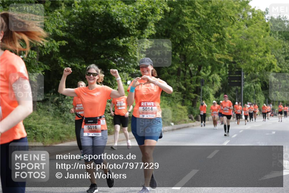 15.06.2025 - REWE Women's Run Jannik Wohlers http://msf.ph/oto/7977229 15.06.2025 10:11:58 Laufen 5634, 5016, 5014 meine-sportfotos.de