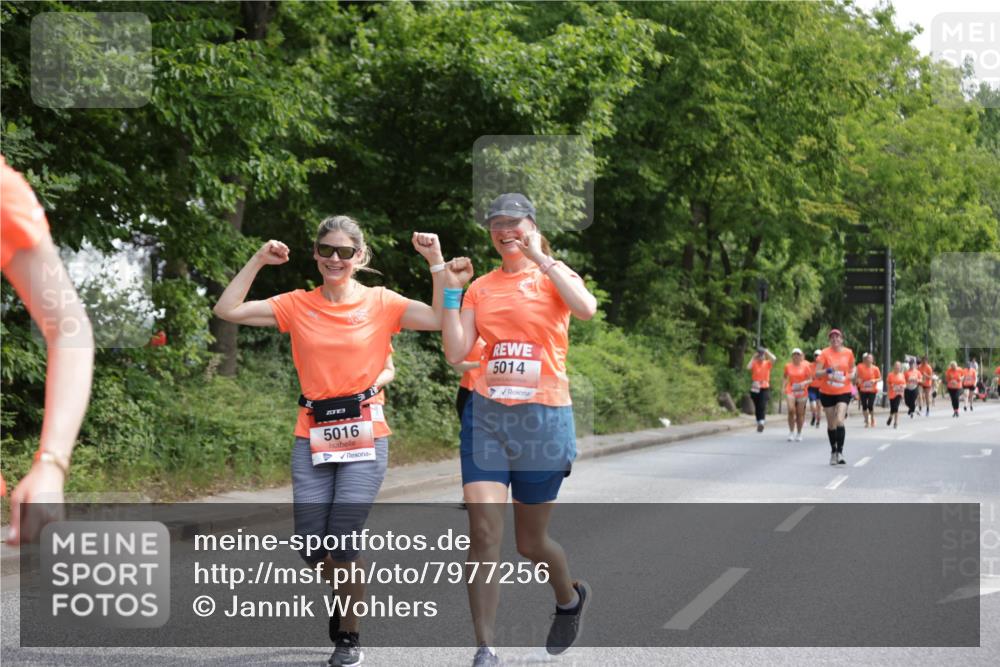 15.06.2025 - REWE Women's Run Jannik Wohlers http://msf.ph/oto/7977256 15.06.2025 10:11:58 Laufen 5016, 5014 meine-sportfotos.de