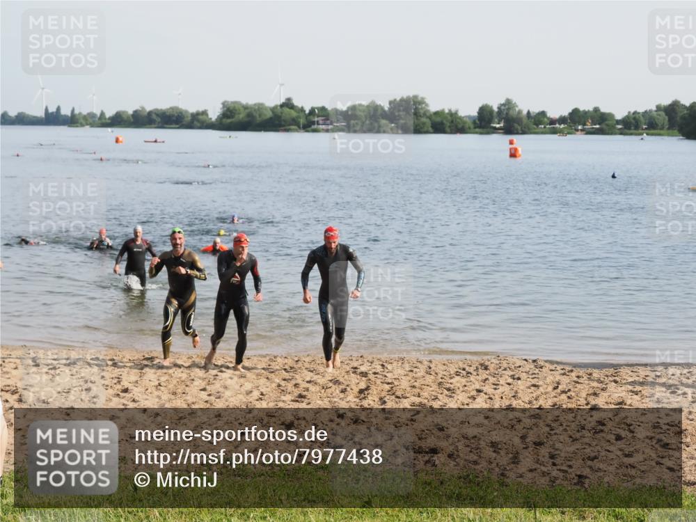 21.06.2025 - 27. Vierlanden-Triathlon MichiJ http://msf.ph/oto/7977438 15.06.2026 08:45:36 Schwimmen 104, 116, 145 meine-sportfotos.de