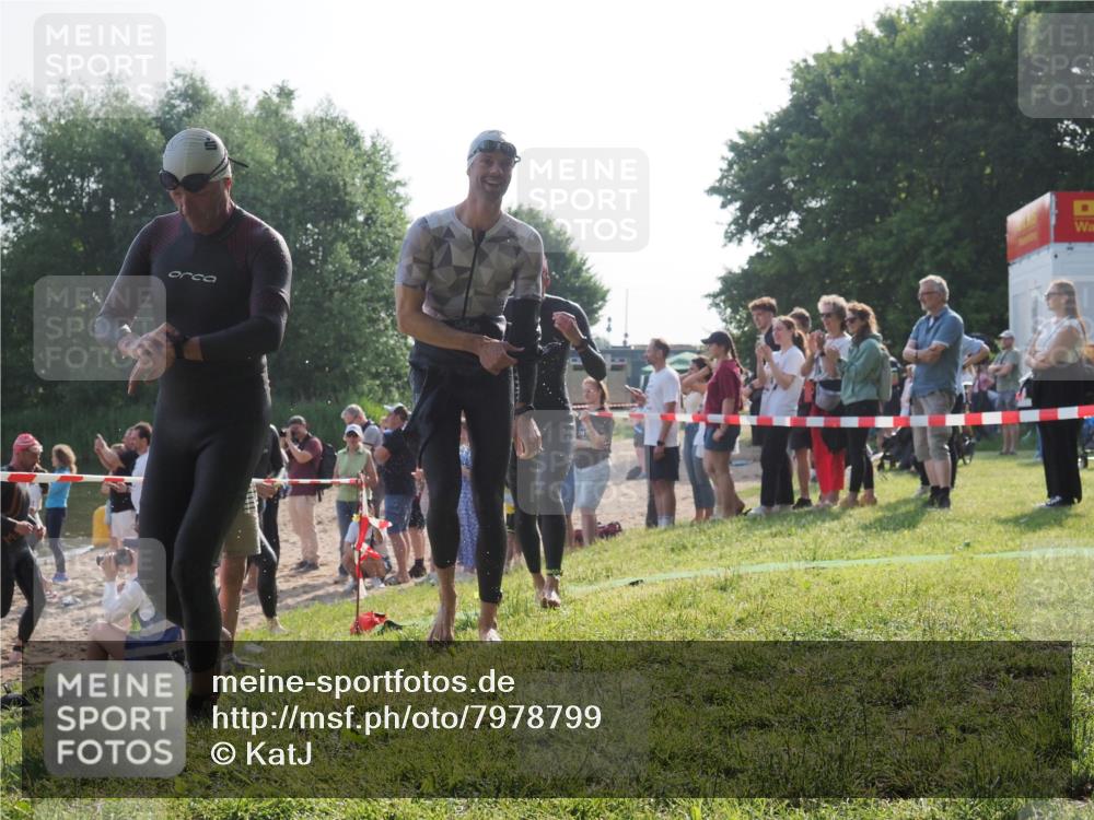 15.06.2025 - 27. Vierlanden-Triathlon KatJ http://msf.ph/oto/7978799 15.06.2025 08:41:17 Schwimmen 22, 109, 111, 129, 138, 147, 176 meine-sportfotos.de