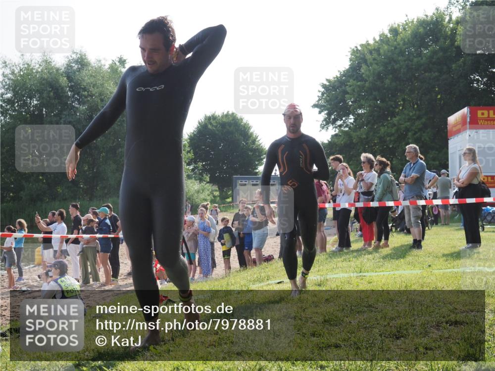 15.06.2025 - 27. Vierlanden-Triathlon KatJ http://msf.ph/oto/7978881 15.06.2025 08:41:23 Schwimmen 22, 109, 111, 138, 176 meine-sportfotos.de