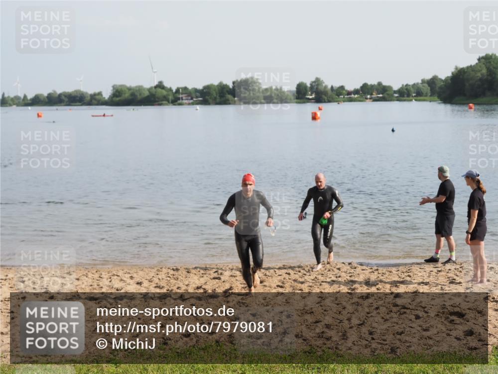 21.06.2025 - 27. Vierlanden-Triathlon MichiJ http://msf.ph/oto/7979081 15.06.2026 08:53:21 Schwimmen 133, 162, 169 meine-sportfotos.de