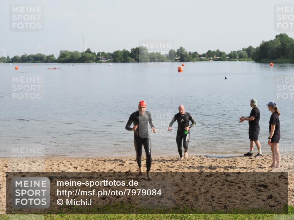 21.06.2025 - 27. Vierlanden-Triathlon MichiJ http://msf.ph/oto/7979084 15.06.2026 08:53:21 Schwimmen 133, 162, 169 meine-sportfotos.de