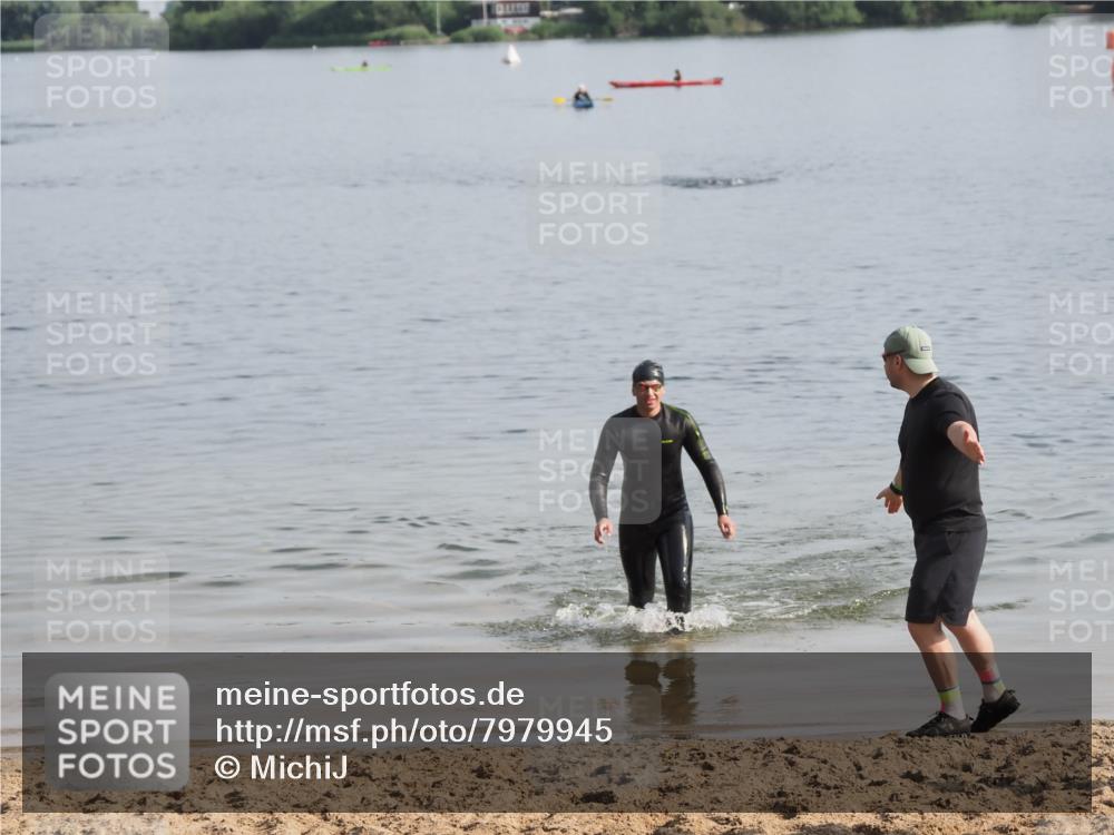 21.06.2025 - 27. Vierlanden-Triathlon MichiJ http://msf.ph/oto/7979945 15.06.2026 09:00:31 Schwimmen  meine-sportfotos.de