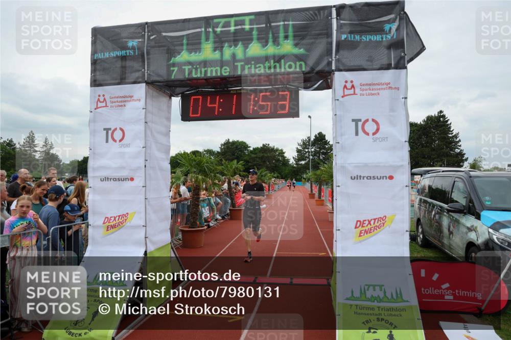 15.06.2025 - 7 Türme Triathlon Michael Strokosch http://msf.ph/oto/7980131 15.06.2025 14:11:53 Ziel 389, 443, 732 meine-sportfotos.de