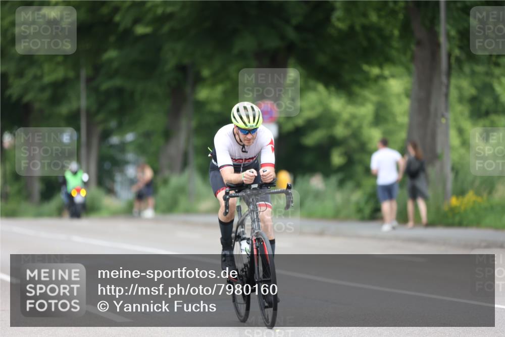 15.06.2025 - 7 Türme Triathlon Yannick Fuchs http://msf.ph/oto/7980160 15.06.2025 11:20:35 Radfahren 320 meine-sportfotos.de