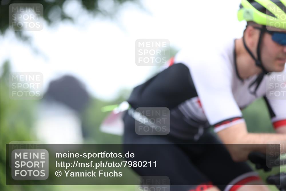 15.06.2025 - 7 Türme Triathlon Yannick Fuchs http://msf.ph/oto/7980211 15.06.2025 11:20:36 Radfahren 320 meine-sportfotos.de