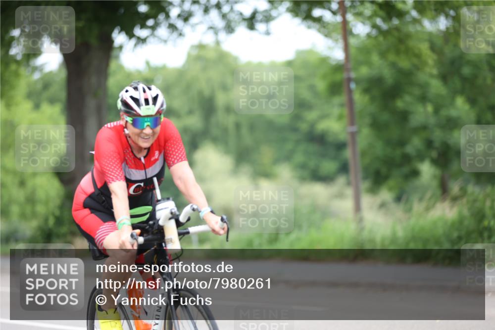 15.06.2025 - 7 Türme Triathlon Yannick Fuchs http://msf.ph/oto/7980261 15.06.2025 11:20:40 Radfahren  meine-sportfotos.de