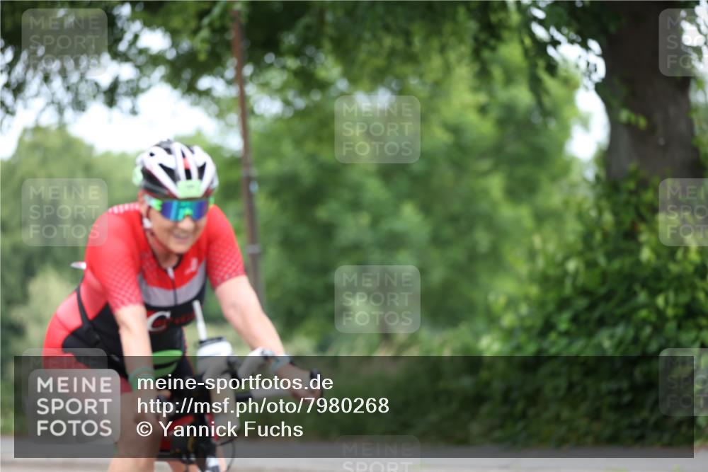 15.06.2025 - 7 Türme Triathlon Yannick Fuchs http://msf.ph/oto/7980268 15.06.2025 11:20:40 Radfahren  meine-sportfotos.de