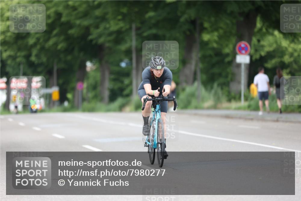 15.06.2025 - 7 Türme Triathlon Yannick Fuchs http://msf.ph/oto/7980277 15.06.2025 11:20:42 Radfahren  meine-sportfotos.de