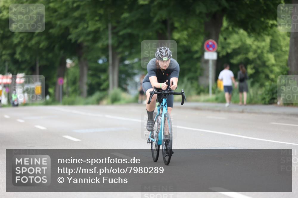 15.06.2025 - 7 Türme Triathlon Yannick Fuchs http://msf.ph/oto/7980289 15.06.2025 11:20:42 Radfahren  meine-sportfotos.de