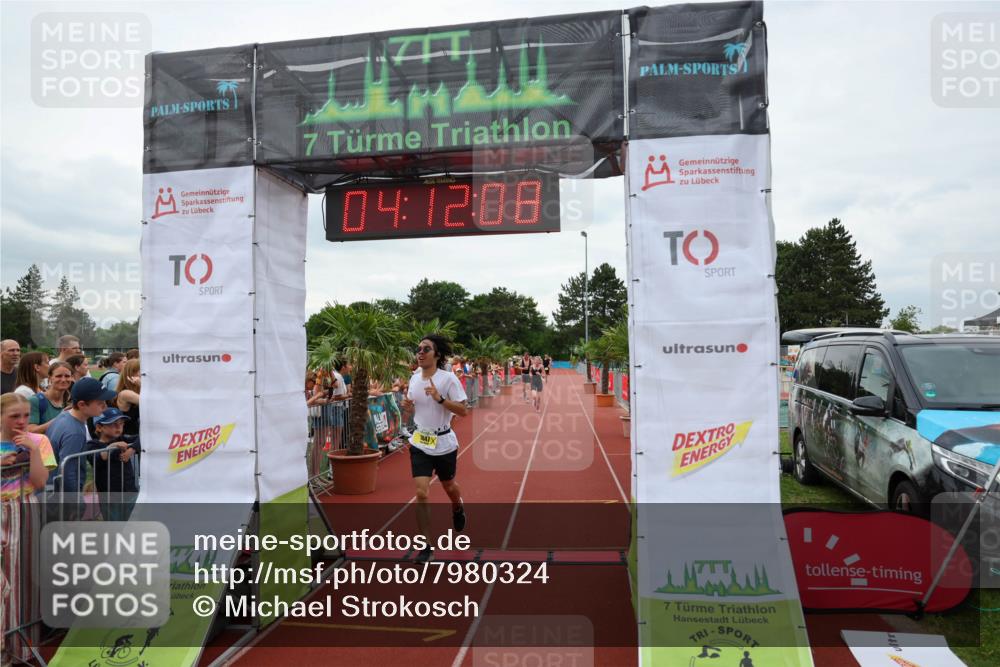 15.06.2025 - 7 Türme Triathlon Michael Strokosch http://msf.ph/oto/7980324 15.06.2025 14:12:08 Ziel 537, 610, 1001, 1047, 1056 meine-sportfotos.de