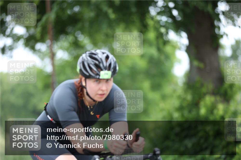 15.06.2025 - 7 Türme Triathlon Yannick Fuchs http://msf.ph/oto/7980330 15.06.2025 11:20:44 Radfahren  meine-sportfotos.de