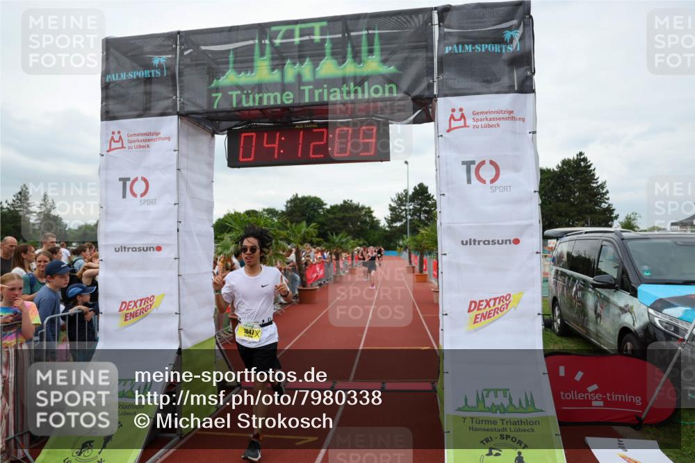 15.06.2025 - 7 Türme Triathlon Michael Strokosch http://msf.ph/oto/7980338 15.06.2025 14:12:08 Ziel 537, 610, 1001, 1047, 1056 meine-sportfotos.de