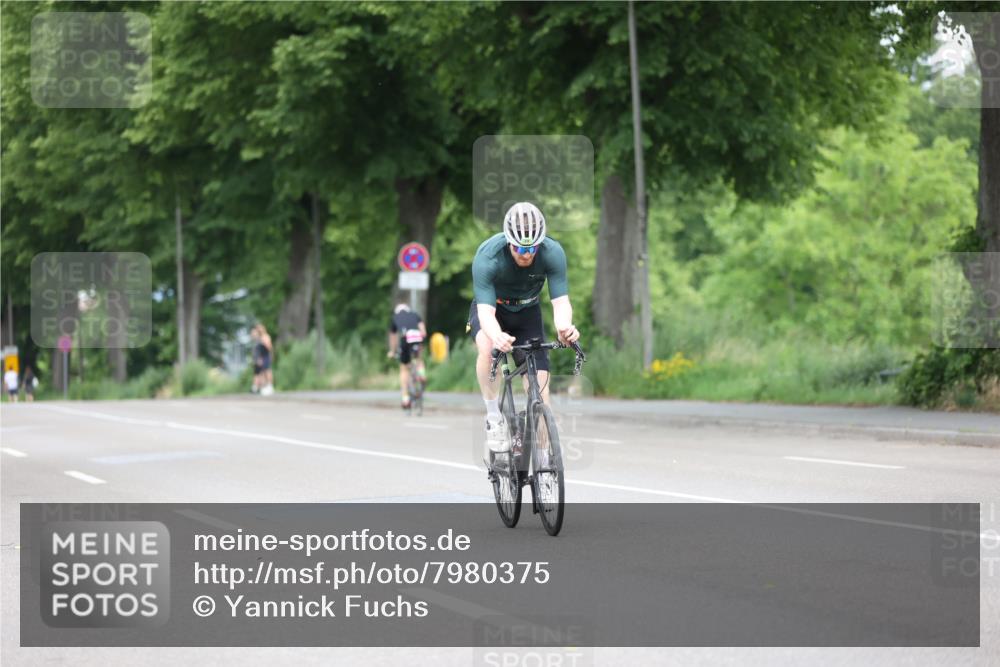 15.06.2025 - 7 Türme Triathlon Yannick Fuchs http://msf.ph/oto/7980375 15.06.2025 11:21:55 Radfahren  meine-sportfotos.de