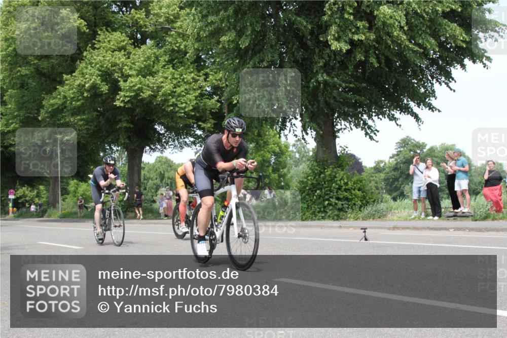 15.06.2025 - 7 Türme Triathlon Yannick Fuchs http://msf.ph/oto/7980384 15.06.2025 13:25:01 Radfahren  meine-sportfotos.de