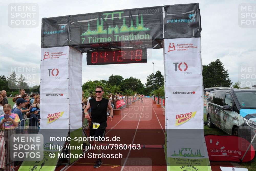 15.06.2025 - 7 Türme Triathlon Michael Strokosch http://msf.ph/oto/7980463 15.06.2025 14:12:17 Ziel 801, 845, 1001 meine-sportfotos.de