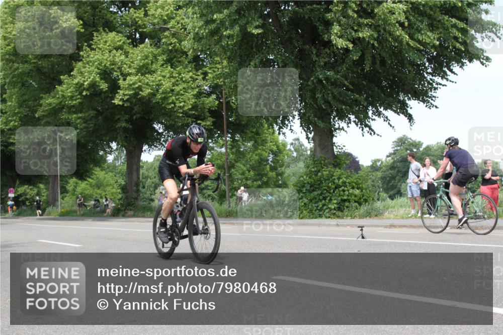 15.06.2025 - 7 Türme Triathlon Yannick Fuchs http://msf.ph/oto/7980468 15.06.2025 13:25:21 Radfahren  meine-sportfotos.de