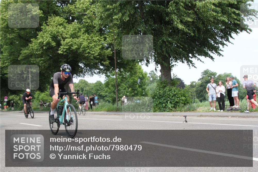 15.06.2025 - 7 Türme Triathlon Yannick Fuchs http://msf.ph/oto/7980479 15.06.2025 13:25:23 Radfahren  meine-sportfotos.de