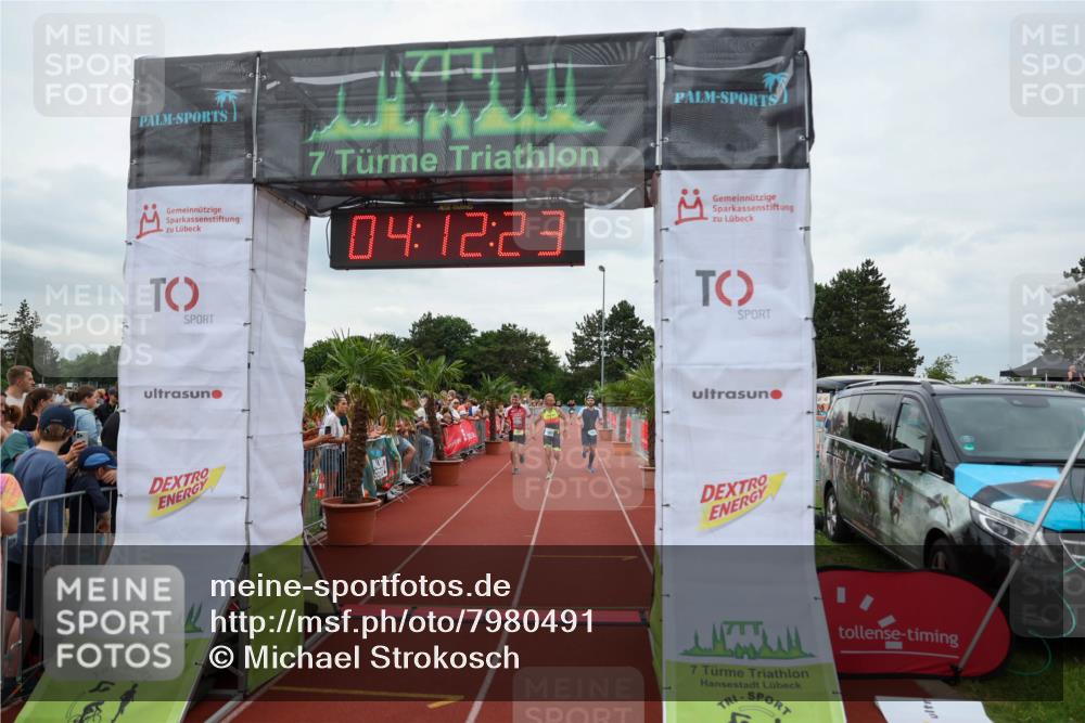 15.06.2025 - 7 Türme Triathlon Michael Strokosch http://msf.ph/oto/7980491 15.06.2025 14:12:23 Ziel 530, 651, 845, 877 meine-sportfotos.de