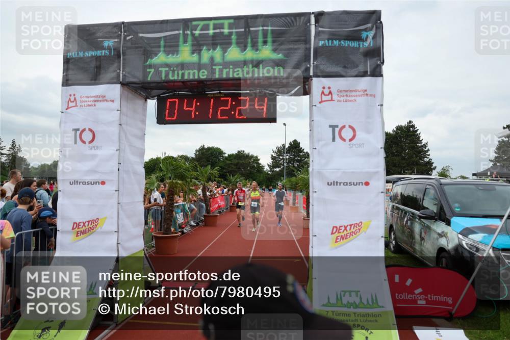 15.06.2025 - 7 Türme Triathlon Michael Strokosch http://msf.ph/oto/7980495 15.06.2025 14:12:24 Ziel 530, 651, 845, 877 meine-sportfotos.de