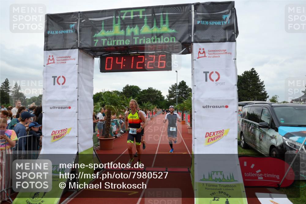15.06.2025 - 7 Türme Triathlon Michael Strokosch http://msf.ph/oto/7980527 15.06.2025 14:12:26 Ziel 530, 651, 877 meine-sportfotos.de