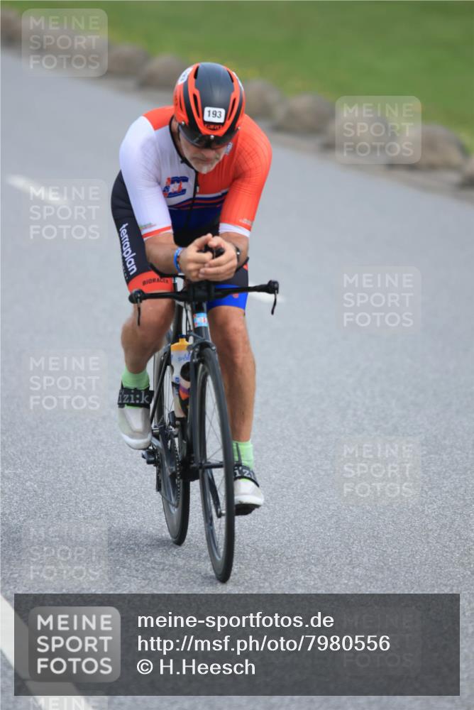 15.06.2025 - 27. Vierlanden-Triathlon H.Heesch http://msf.ph/oto/7980556 15.06.2025 10:40:47 Radfahren 193, 556 meine-sportfotos.de