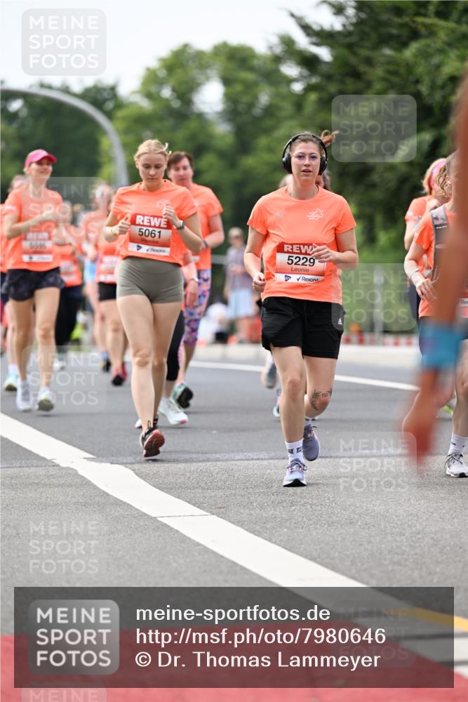 15.06.2025 - REWE Women's Run Dr. Thomas Lammeyer http://msf.ph/oto/7980646 15.06.2025 10:45:25 Laufen 5696, 5061, 5229, 1965, 2 meine-sportfotos.de