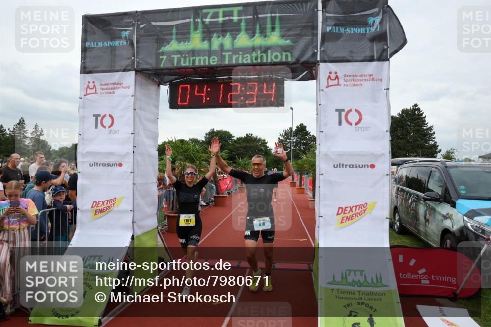 15.06.2025 - 7 Türme Triathlon Michael Strokosch http://msf.ph/oto/7980671 15.06.2025 14:12:34 Ziel 651, 678, 877, 918, 1151 meine-sportfotos.de