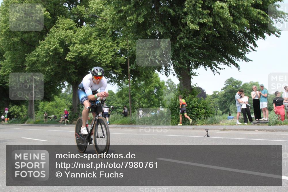15.06.2025 - 7 Türme Triathlon Yannick Fuchs http://msf.ph/oto/7980761 15.06.2025 13:26:48 Radfahren  meine-sportfotos.de