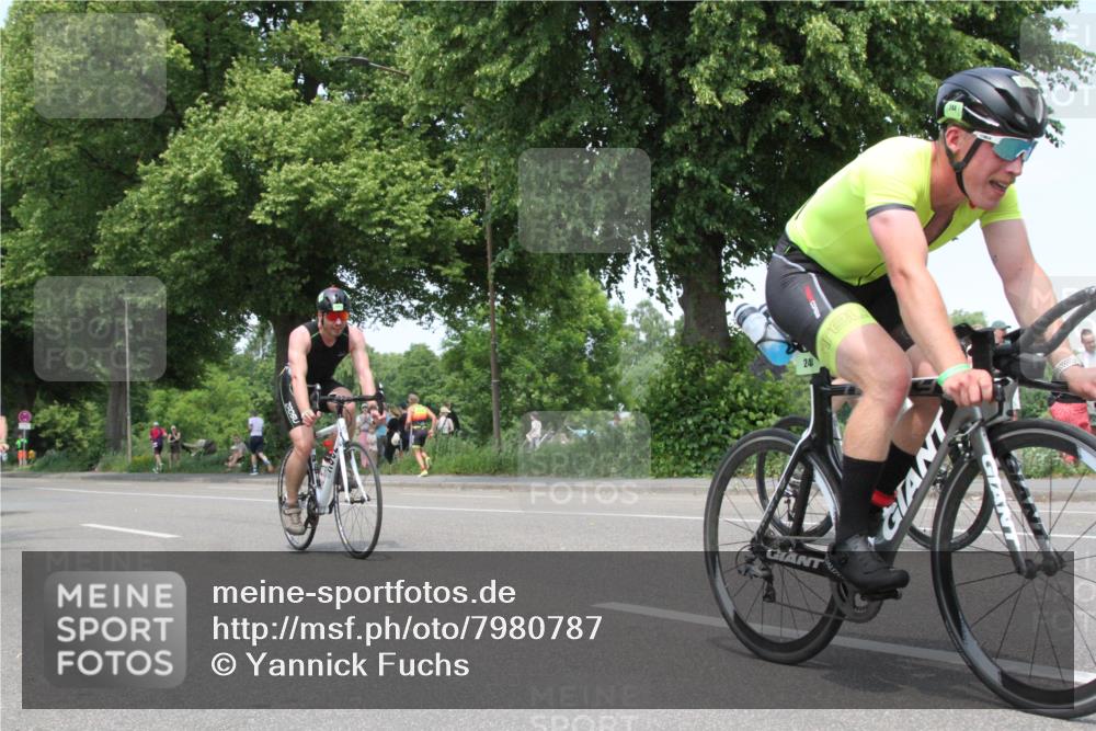 15.06.2025 - 7 Türme Triathlon Yannick Fuchs http://msf.ph/oto/7980787 15.06.2025 13:26:51 Radfahren  meine-sportfotos.de