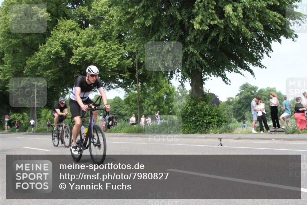 15.06.2025 - 7 Türme Triathlon Yannick Fuchs http://msf.ph/oto/7980827 15.06.2025 13:26:56 Radfahren  meine-sportfotos.de