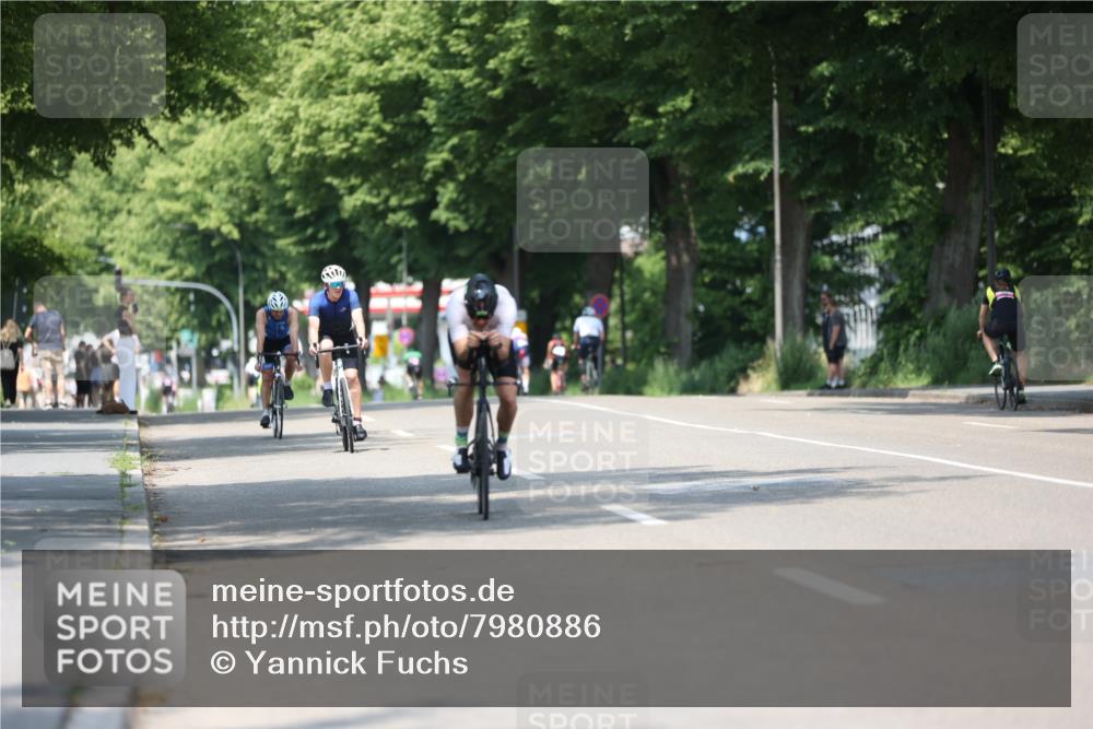 15.06.2025 - 7 Türme Triathlon Yannick Fuchs http://msf.ph/oto/7980886 15.06.2025 12:48:58 Radfahren 256, 262, 445, 446, 633 meine-sportfotos.de