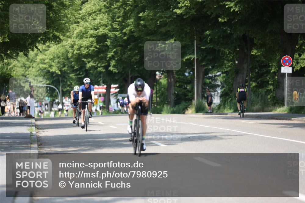 15.06.2025 - 7 Türme Triathlon Yannick Fuchs http://msf.ph/oto/7980925 15.06.2025 12:48:59 Radfahren 256, 262, 445, 633 meine-sportfotos.de