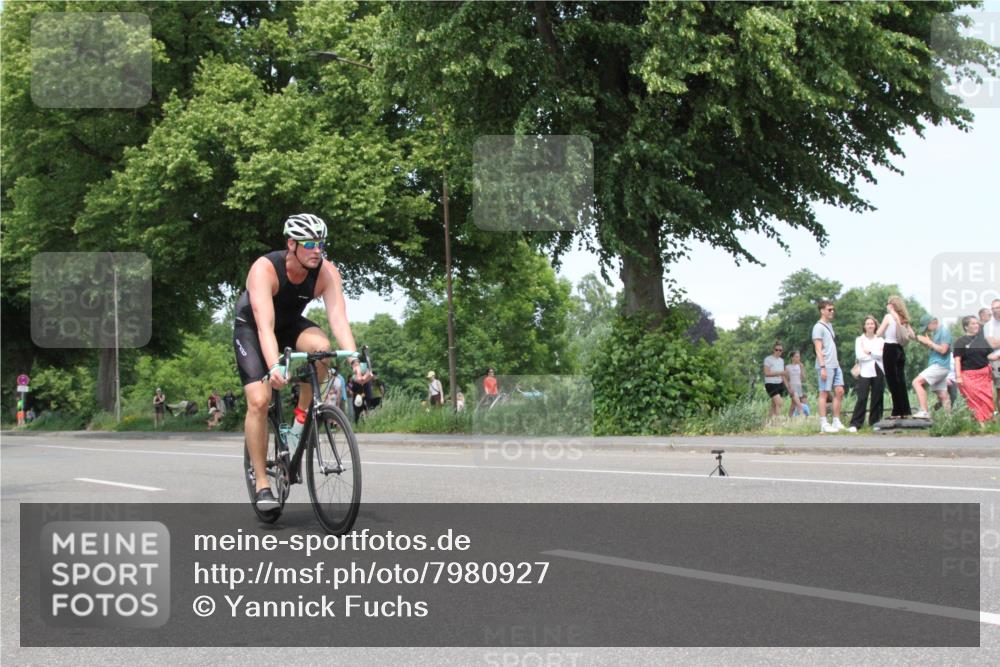 15.06.2025 - 7 Türme Triathlon Yannick Fuchs http://msf.ph/oto/7980927 15.06.2025 13:27:09 Radfahren  meine-sportfotos.de