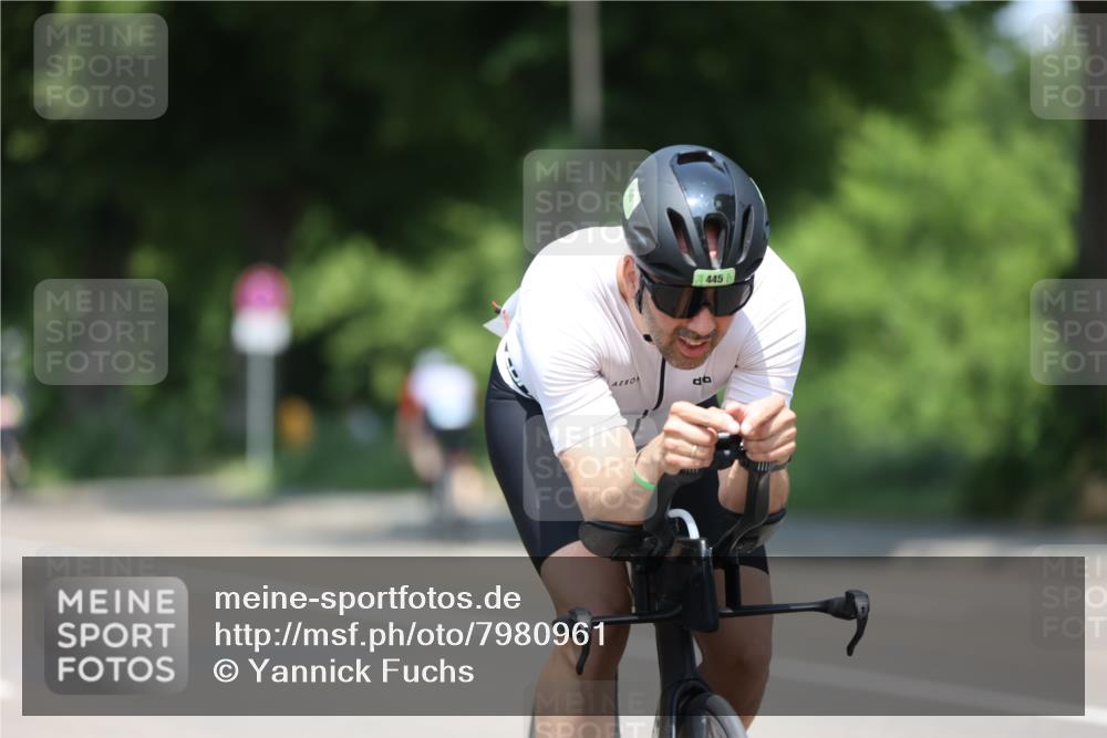 15.06.2025 - 7 Türme Triathlon Yannick Fuchs http://msf.ph/oto/7980961 15.06.2025 12:49:00 Radfahren 262, 445, 633 meine-sportfotos.de