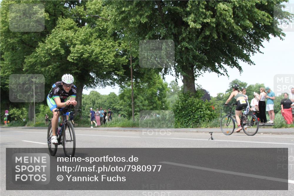 15.06.2025 - 7 Türme Triathlon Yannick Fuchs http://msf.ph/oto/7980977 15.06.2025 13:27:19 Radfahren  meine-sportfotos.de