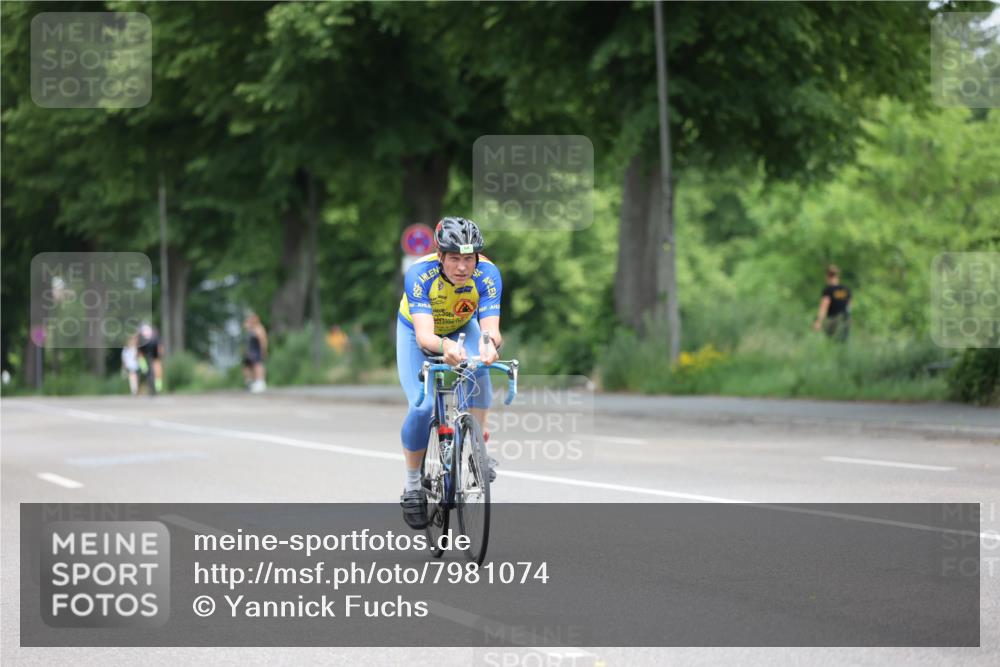 15.06.2025 - 7 Türme Triathlon Yannick Fuchs http://msf.ph/oto/7981074 15.06.2025 11:24:26 Radfahren 243 meine-sportfotos.de